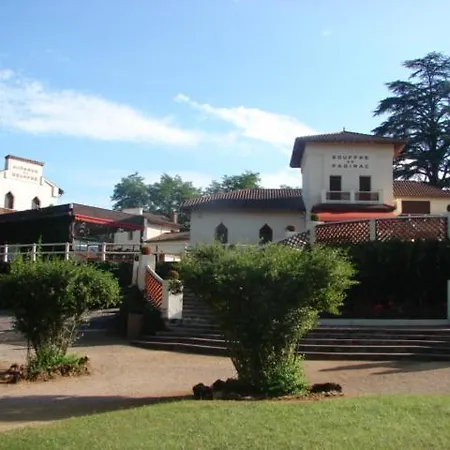 Maison 4 A 5 Personnes La Vallee De L'ouysse Ferienhaus